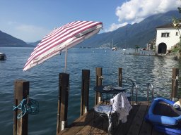 Casetta al lago